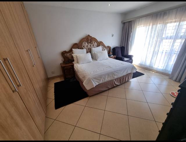 2 BEDROOM TOWNHOUSE FOR SALE IN LIEFDE EN VREDE